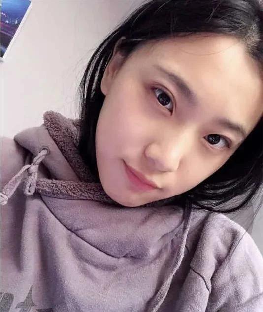 娱乐吃瓜凤姐是谁啊视频,网络红人的崛起之路